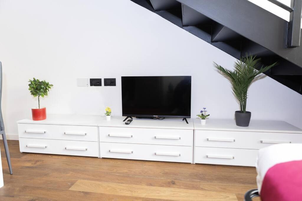 Darsena Charming Apartment By 101Flats มิลาน ภายนอก รูปภาพ
